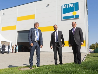 HTWK Leipzig und Firmencluster schließen Kooperationsvertrag