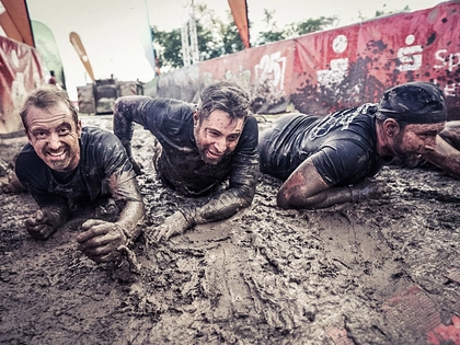 Hindernislauf CrossDeLuxe am Markkleeberger See: Ein Schlammfest im Oktober