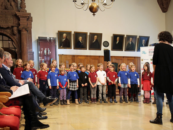 Ein Kinderchor der Lessing-Grundschule stimmt im Alten Rathaus auf das Deutsche Chorfest 2020 ein, Foto: Sarah Stollberg