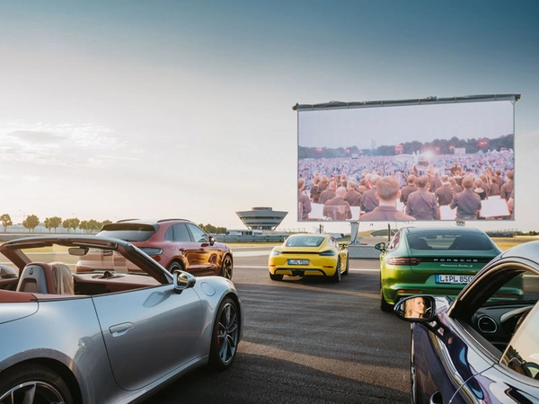 Porsche Leipzig verwandelt Rundstrecke in ein Autokino, Foto: Porsche AG