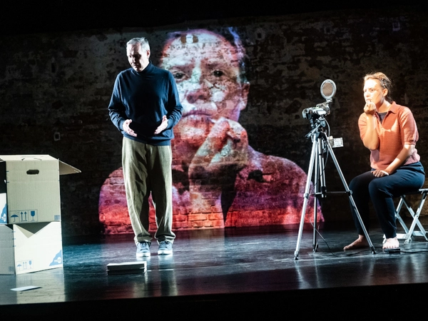 DAS ÜZ: Arbeiterin, Foto: Mim Schneider