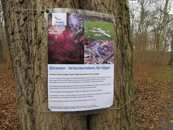 Schild "Silvester - Schockerlebnis für Vögel"