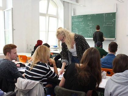 Erstsemester nehmen an der HTWK Leipzig (Vor)Kurs aufs Studium