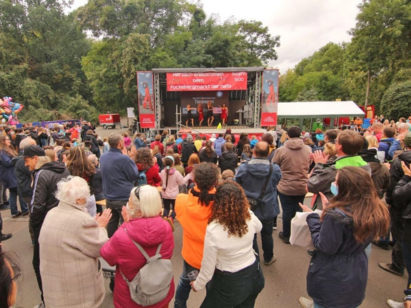 Markt und Bühne beim Fockebergmarkt 2020, Foto: die naTo