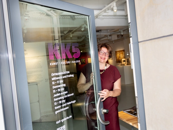 Kuratorin Anja Mutschler, Foto: KK5-Galerie
