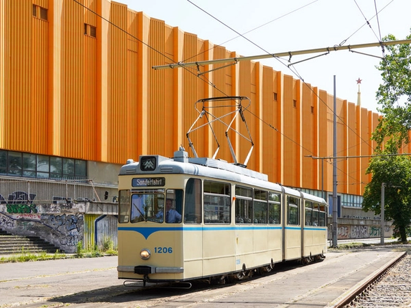 In der Wendeschleife Deutscher Platz steht der G4 1206 auf MM-Linie, Foto: Dave Tarassow