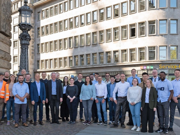 Gruppenbild mit Projektmitgliedern des Konsortiums ABSOLUT II, Foto: Leipziger Gruppe