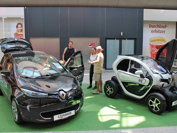 Autos mit modernen Antriebstechnologien zum Staunen und Testen, Foto: Paunsdorf Center