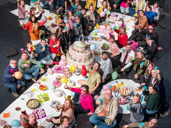TDJW: Geburtstagsbild Team, Foto: Tom Schulze