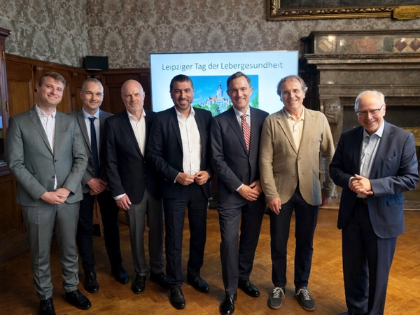 Die Referenten und Initiatoren des Leipziger Lebertages im Ratsplenarsaal Leipzig, Foto: Klinikum St. Georg