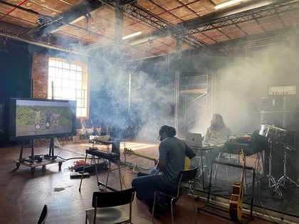 Transnationale Gruppe GROUP50:50 lädt zum Open Studio