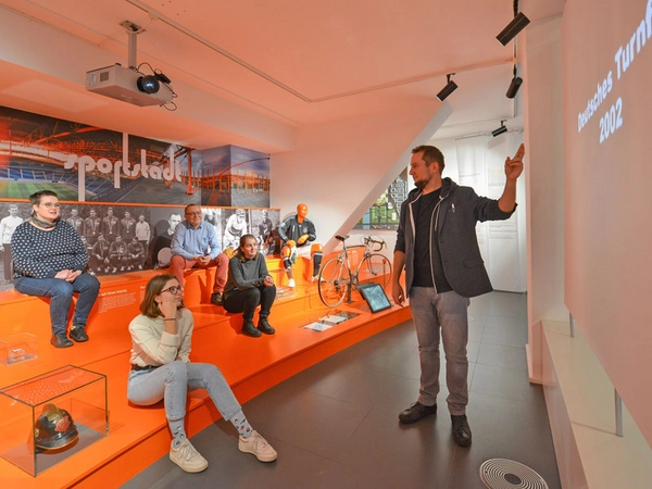 Dauerausstellung im Alten Rathaus: Sport, Foto: Markus Scholz / Stadtgeschichtliches Museum Leipzig 