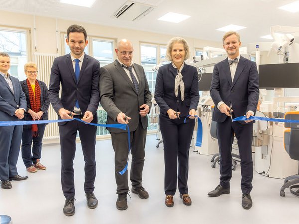 Erweiterungsbau für die Studierenden der Zahnmedizin wurde feierlich eröffnet. Foto: Universität Leipzig / Swen Reichhold