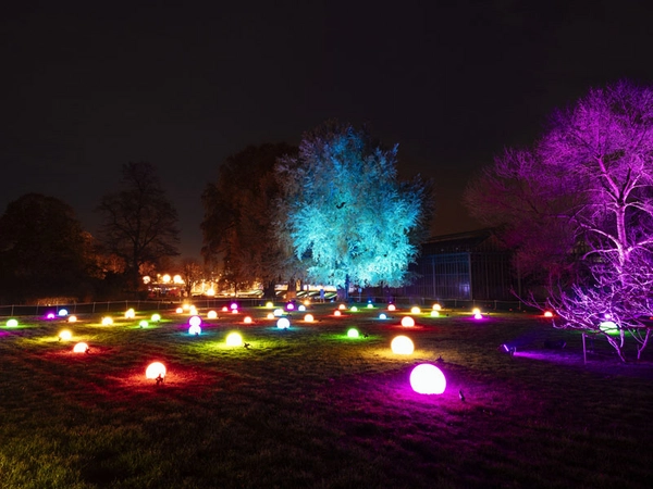 Christmas Garden Stuttgart 2022: Mondlichtwiese, Foto: Christmas Garden_Markus Burkhardt