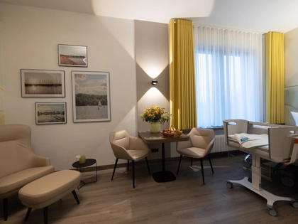 Universitätsklinikum Leipzig eröffnet modernisierte Familienzimmer: Mehr Nähe, mehr Gemeinsamkeit, mehr Komfort