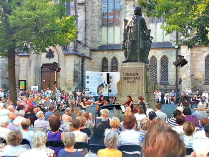 Konzerte am Bachdenkmal vor der Leipziger Thomaskirche