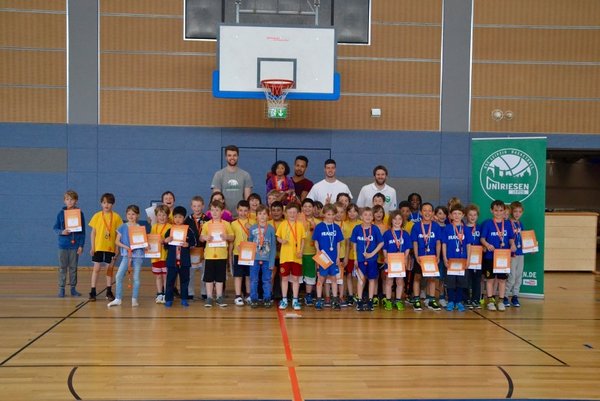 2. Stadtmeisterschaft für Grundschulen im Turmball in Leipzig