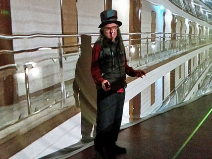 Premiere "Der Urkunde" von und mit Wolfgang Krause Zwieback in der Schaubühne Lindenfels Leipzig Premiere "Der Urkunde" von und mit Wolfgang Krause Zwieback in der Schaubühne Lindenfels Leipzig