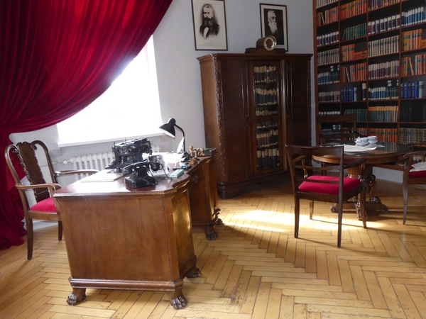 Geschichtsgalerie: Direktorenzimmer, Foto: SKH Altscherbitz