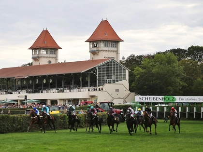 Spätsommer-Renntag lockt 4.000 Besucher ins Scheibenholz