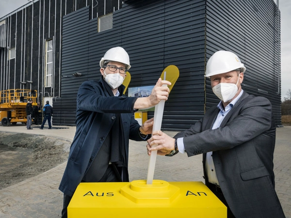 Inbetriebnahme BHKW Leipzig-Nord: Dr. Maik Piehler und Karsten Rogall, Foto: Leipziger Gruppe