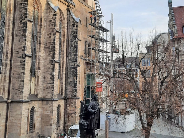Turm während der Demontage des Gerüstes, Foto: Thomaskirche - Bach e.V.