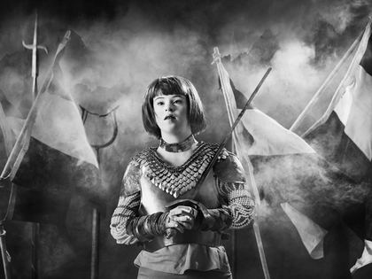 ICONS – Eine Fotoausstellung über das Recht zu sein ICONS – Eine Fotoausstellung über das Recht zu sein