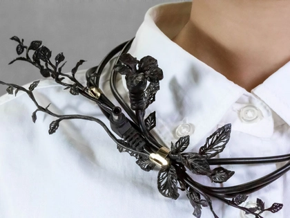 Die Kunst des Upcyclings: Zeitgenössischer Schmuck aus Hongkong