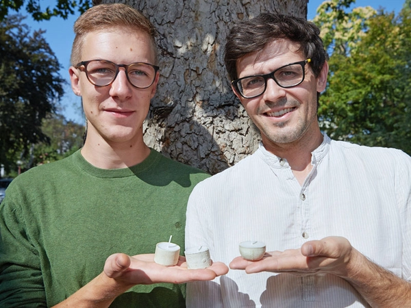 Paul Handrick und Karsten Jahn vom Gründerteam NatürLicht an der HTWK Leipzig, Foto: PUNCTUM / Alexander Schmidt