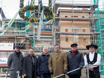 Musikalische Komödie Leipzig feiert Richtfest des neuen Funktiongebäudes