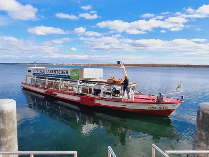 Fahrgastschiff MS Cospuden erhält elektrischen Antrieb