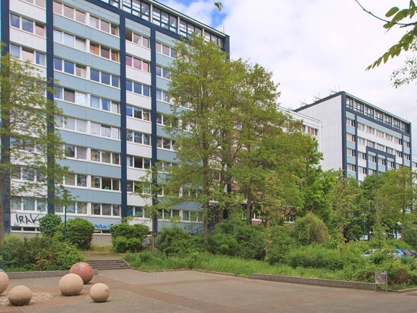 Studentenwohnheim: Johannes-R.-Becher-Straße 3-11, Foto: Studentenwerk Leipzig