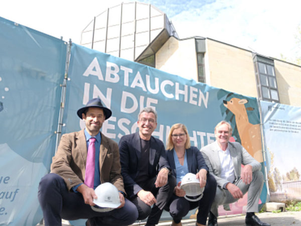 Museumsdirektor Prof. Ronny Maik Leder, Baubürgermeister Thomas Dienberg, Kulturbürgermeisterin Dr. Skadi Jennicke und OBM Burkhard Jung, Foto: Stadt Leipzig