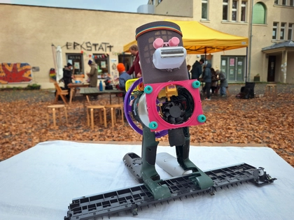 DeKonstruktions-Café 2026 startet: Kreativ tüfteln und gemeinsam neu denken