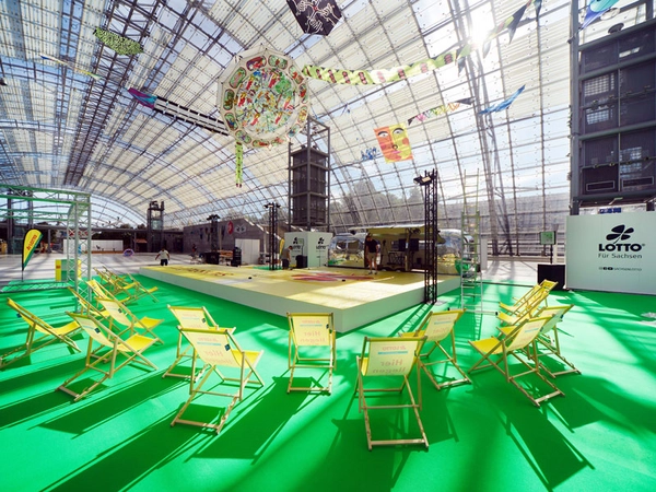 Aufbau des Sachsenlotto-Stands, Foto: Alexander Schumann