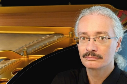 NEUE JAZZ-REIHE MIT STEPHAN KÖNIG