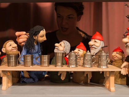 Theater Zitadelle mit Einmal Schneewittchen, bitte im Westflügel Leipzig