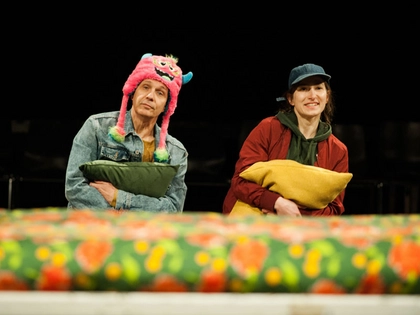 DAS ÜZ: Inszenierung von "Ein Mann seiner Klasse" im WERK 2 zu sehen DAS ÜZ: Inszenierung von "Ein Mann seiner Klasse" im WERK 2 zu sehen