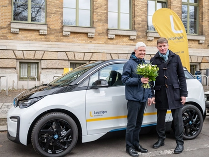 Stadtwerke-Kunde ein Jahr kostenlos elektromobil im BMWi3 unterwegs