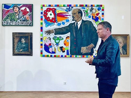 Ausstellung „Krieg und Frieden“ von Stiftung Kulturkorridor und Galerie MoonART in Leipzig