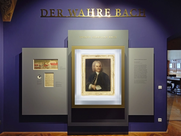 Bachporträt im neu gestalteten Kabinett, Foto: Punctum / Alexander Schmidt