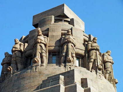 Volkshochschule Leipzig lädt zum Vortrag und Rundgang ein: Das Völkerschlachtdenkmal – das politische Denkmal