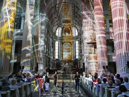 Eröffnung von Lichtraum 2 auf dem Nikolaikirchhof in Leipzig