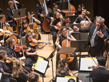 Sinfonik und Jazz mit Werken von Rachmaninow und Chick Corea in der HMT Leipzig