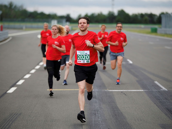 Selbstläufer-Firmenlauf, Foto: larasch GmbH / Björn Stach