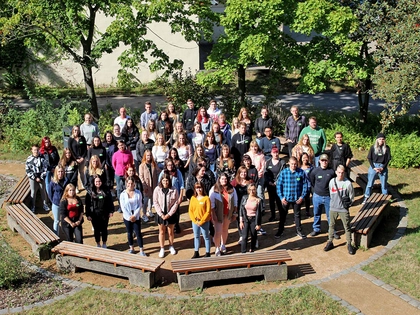 Klinikum St. Georg Leipzig verabschiedet AbsolventInnen und begrüßt neue Auszubildende