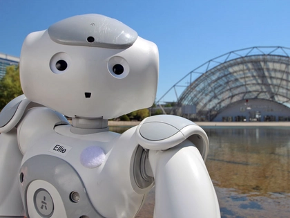 Freundschaftsturnier im Roboter-Fußball auf der modell-hobby-spiel in Leipzig