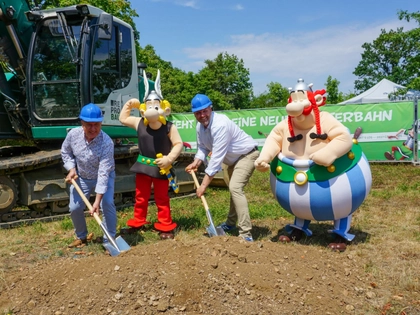 Symbolischer Spatenstich für neue Familienachterbahn im BELANTIS