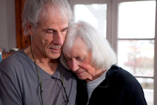 Malte Sieveking und seine an Alzheimer erkrankte Frau Margarete „Gretel“ Sieveking, Bad Homburg (Hessen), Deutschland 2011