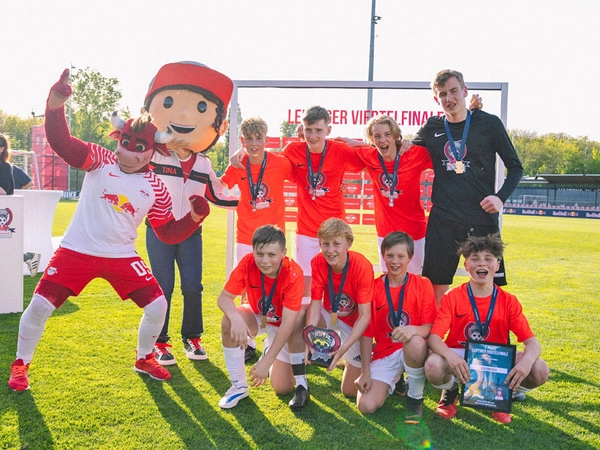 Leipziger Viertelfinale 2024: Gewinnermannschaft „Elsterkicker“ (U14), Foto: Porsche AG - Leipzig